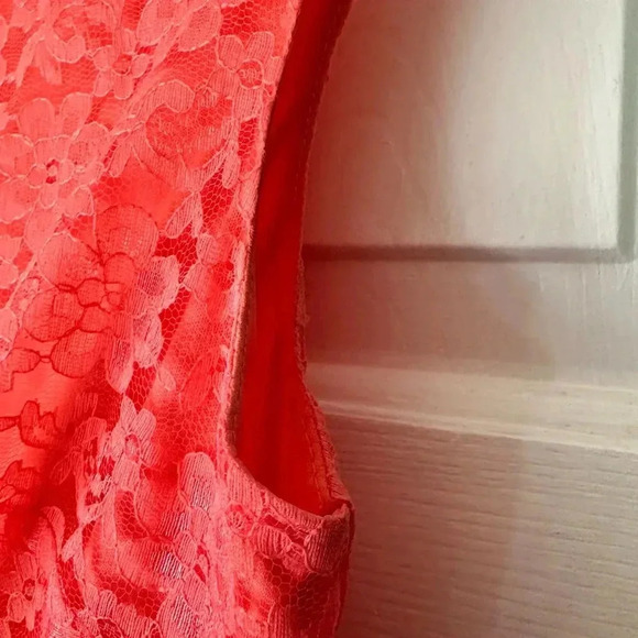 Betsey Johnson dress, coral, tea length, lace, size 2 - Picture 4 of 6